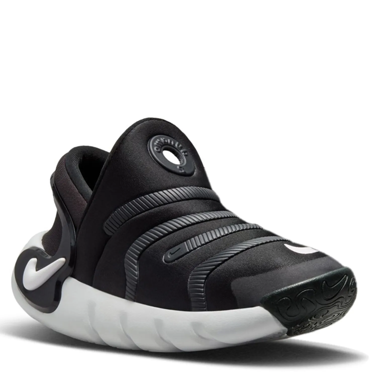 Sneakers & Athletic*Nike Boy's , Dynamo Go Sneaker - Little Kid Black/White