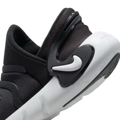 Sneakers & Athletic*Nike Boy's , Dynamo Go Sneaker - Little Kid Black/White