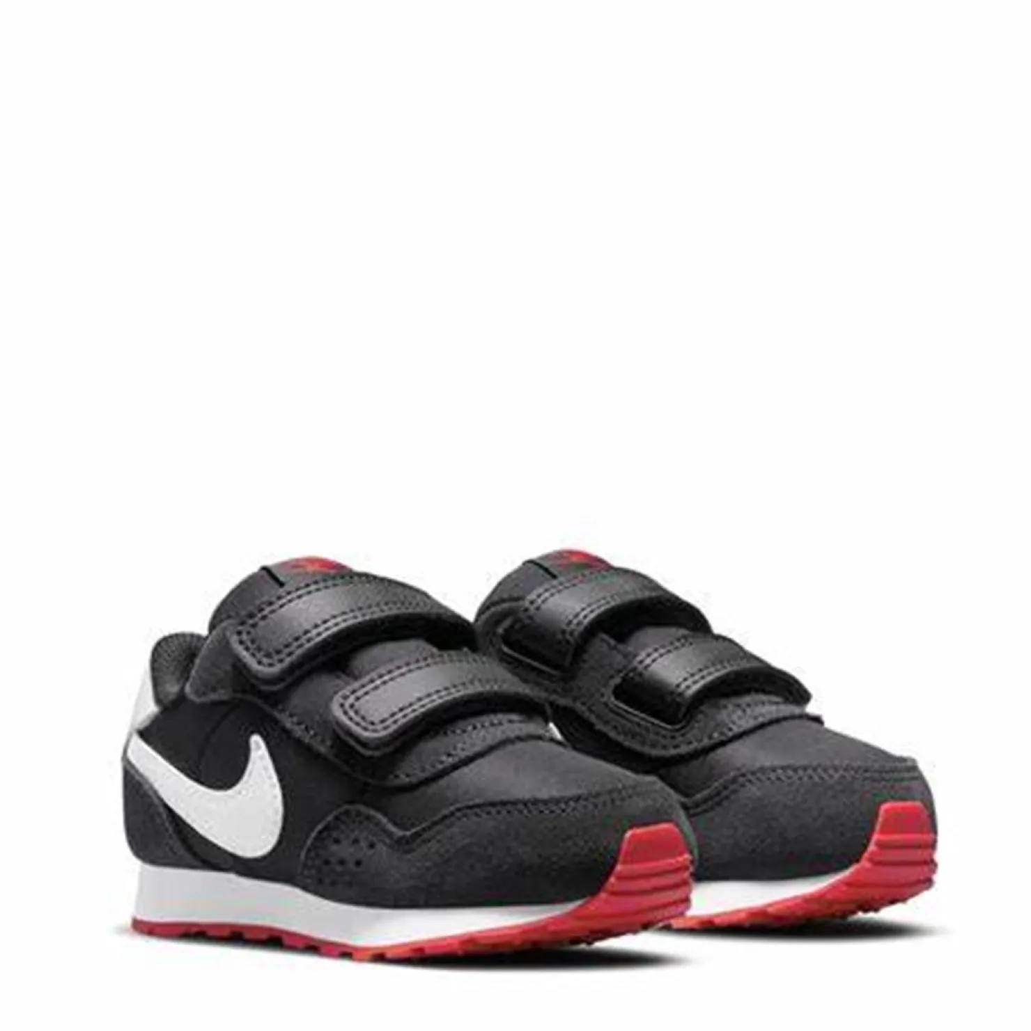 Big Kid (3.5-7)*Nike Kid�s , MD Valiant Sneaker � Little Kid Black/White