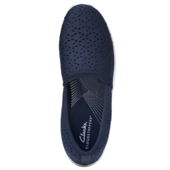 Fashion & Street*Clarks Women's , Breeze Emily Slip-On Navy