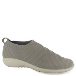 Women's , Okahu Slip-On|Naot Clearance