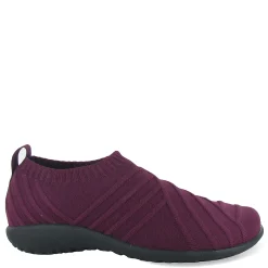 Women's , Okahu Slip-On|Naot Clearance