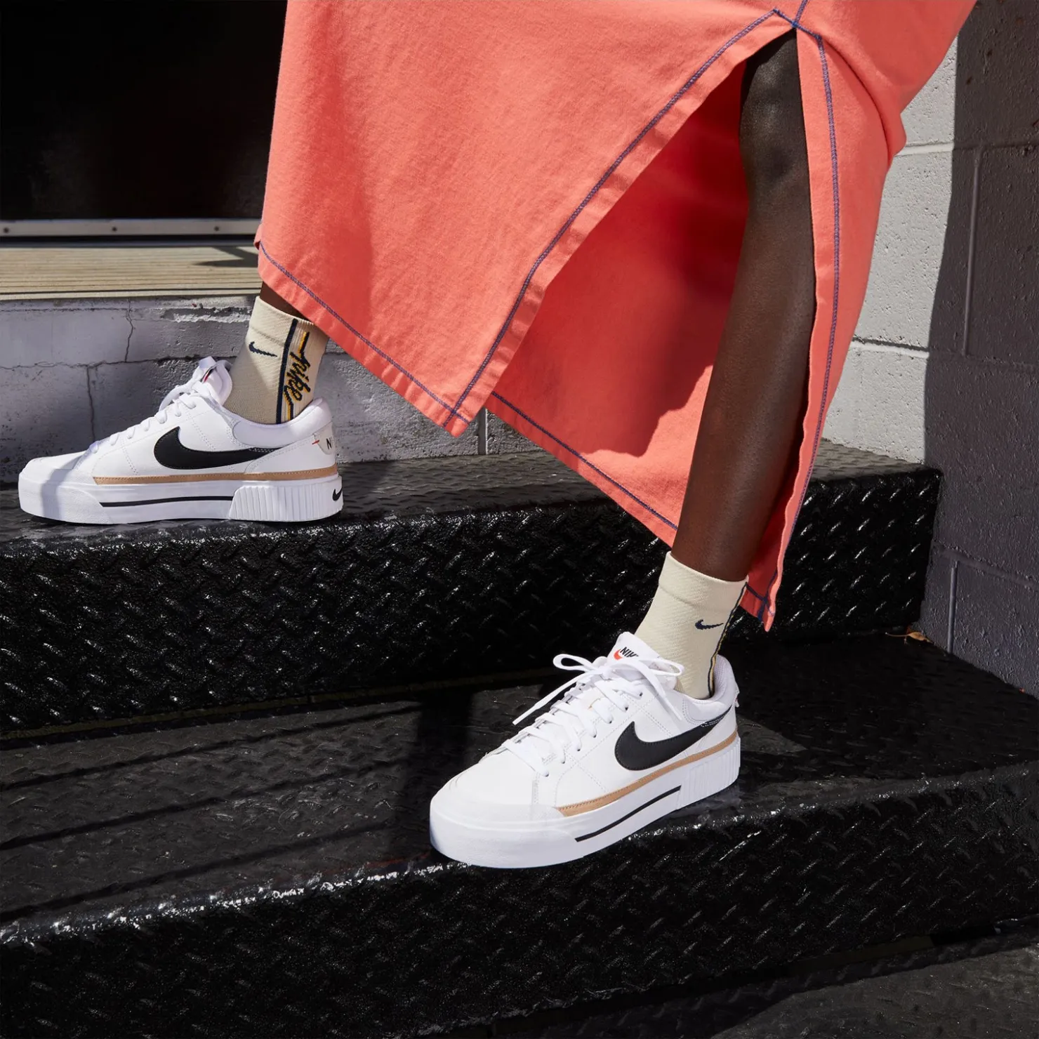 Fashion & Street*Nike Women's , Court Legacy Lift Platform Sneaker White/Black- Hemp