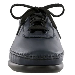 Fashion & Street*SAS Women's , Traveler Sneaker Navy