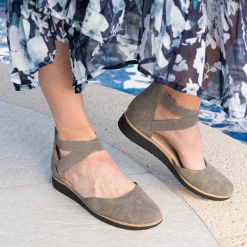 Women's , Intro Slip-On|SOUL Naturalizer Discount