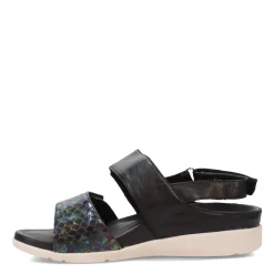 Outdoor & Hiking*Strive Women's , Riviera Sandal Black